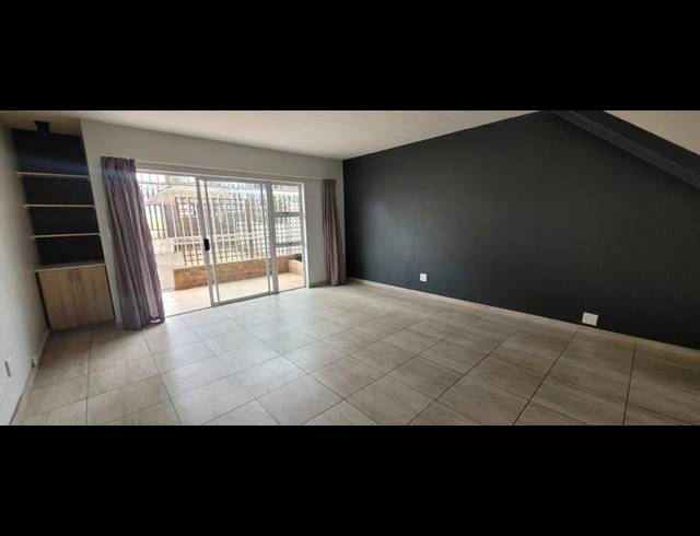 3 BEDROOM TOWNHOUSE FOR SALE IN SOUTH CREST